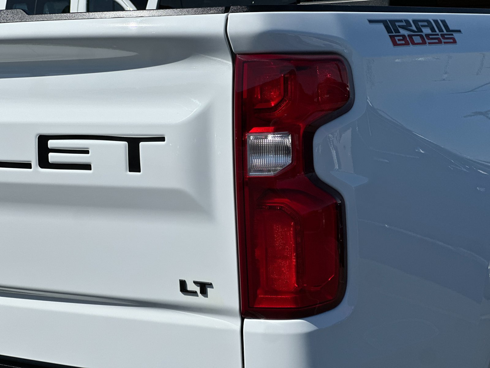 Used 2023 Chevrolet Silverado 1500 LT Trail Boss w/ LT Trail Boss Premium Package AWD/4WD image 26