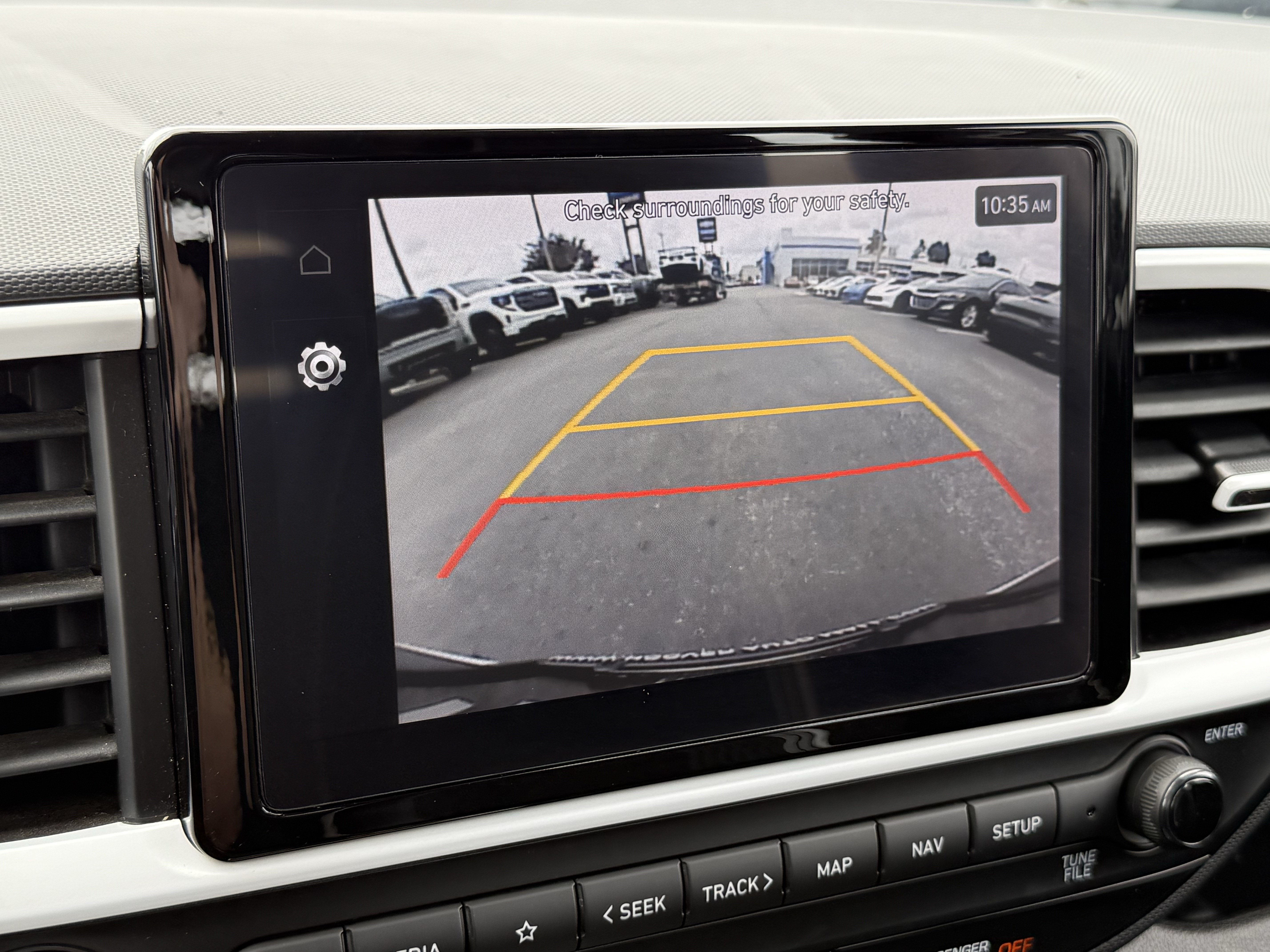 Used 2024 Hyundai Venue Limited FWD image 24