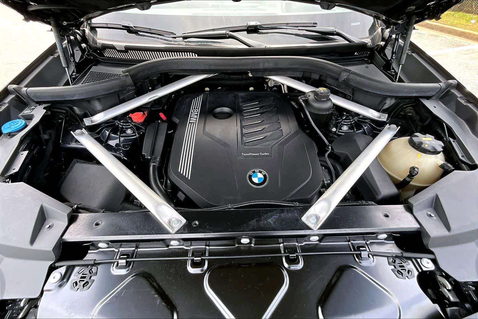 Used 2020 BMW X5 sDrive40i w/ Premium Package RWD image 32
