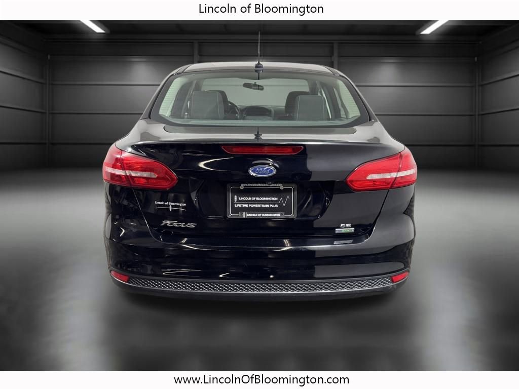 Used 2018 Ford Focus SE w/ Cold Weather Package image 6