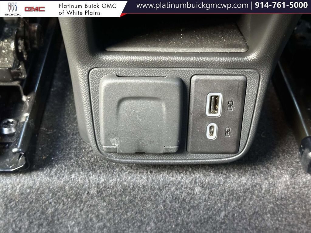 Used 2023 Chevrolet TrailBlazer RS w/ Convenience Package image 17