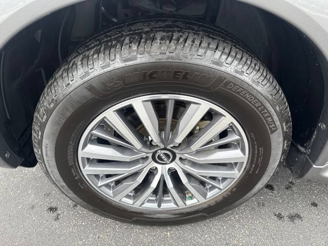 Used 2023 Nissan Armada SL w/ Cargo Package AWD/4WD image 13