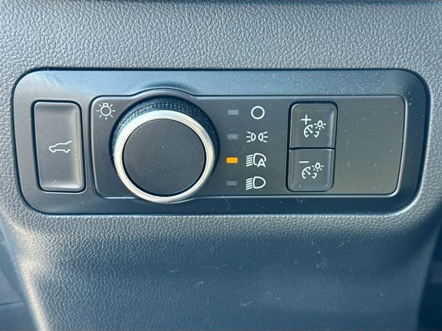 Used 2022 Ford Escape SE w/ SE Sport Appearance Package image 10