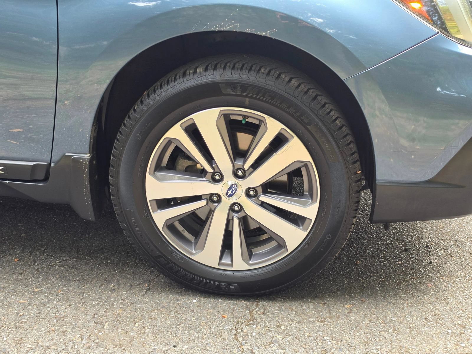 Used 2018 Subaru Outback 2.5i Limited AWD/4WD image 8