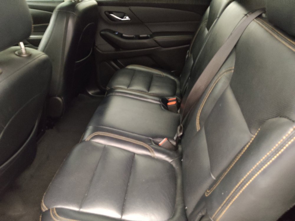 Used 2021 Chevrolet Traverse LS FWD image 18
