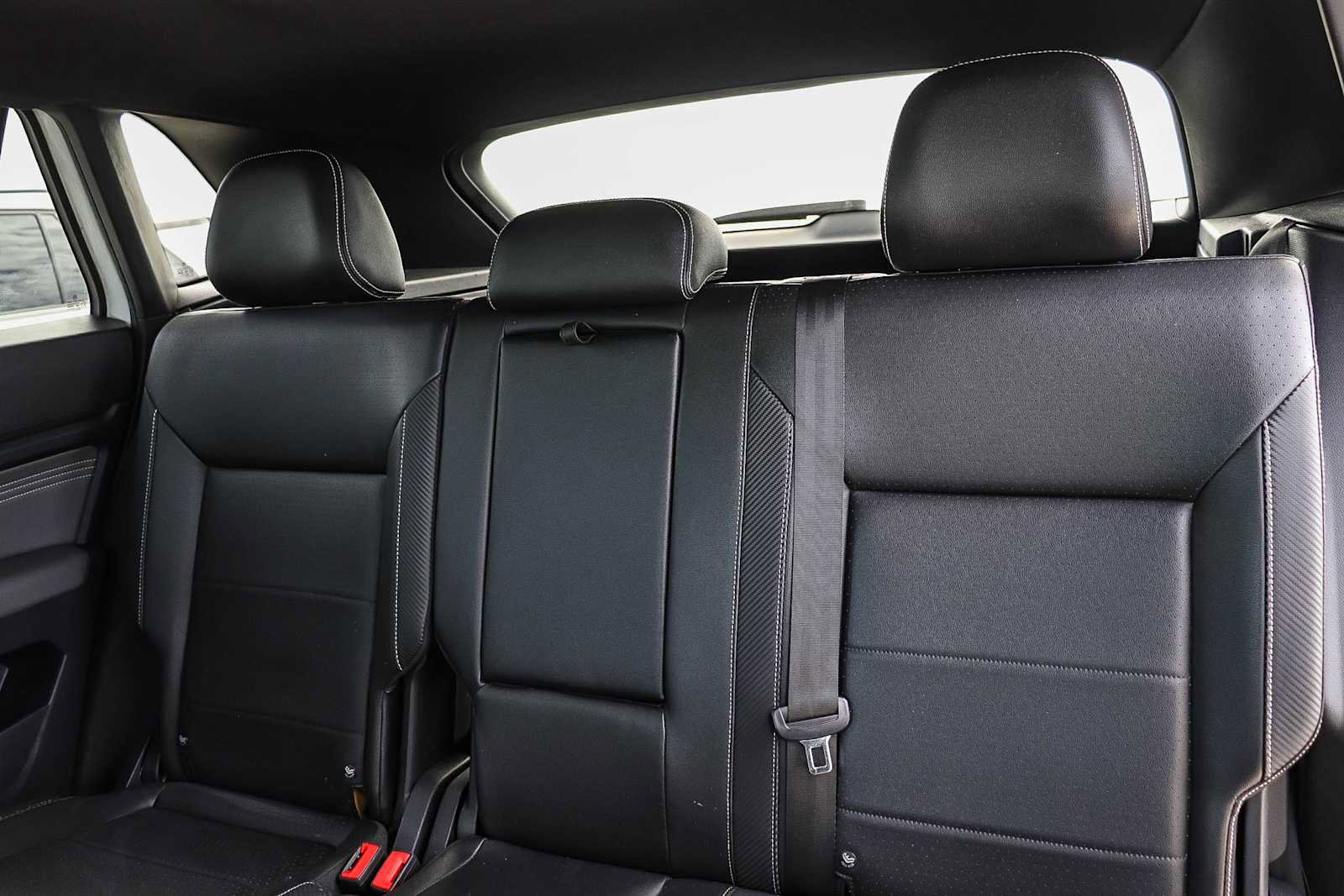 Used 2022 Volkswagen Atlas Cross Sport SEL R-Line image 19