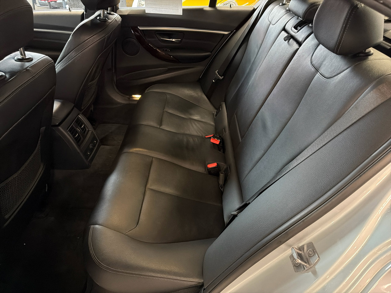 Used 2017 BMW 330i xDrive 330i xDrive SULEV Sedan image 18