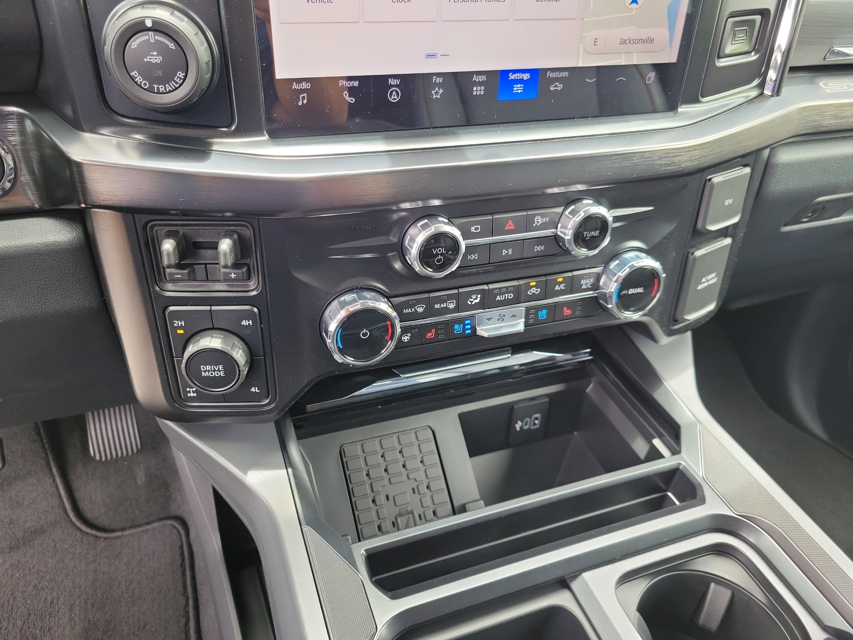 New 2026 Ford F250 Lariat w/ Lariat Ultimate Package AWD/4WD image 26