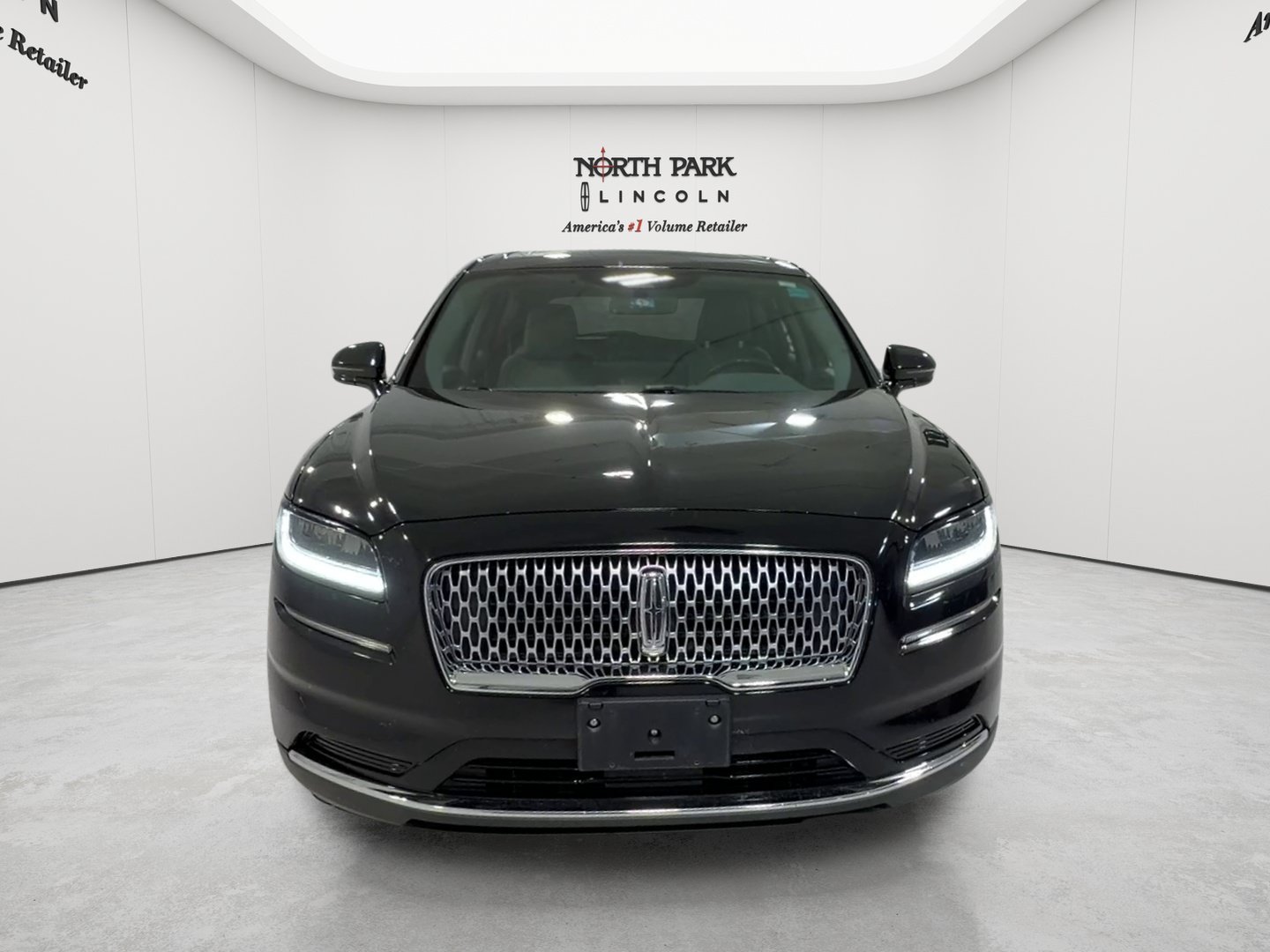 Used 2022 Lincoln Nautilus Reserve FWD image 8