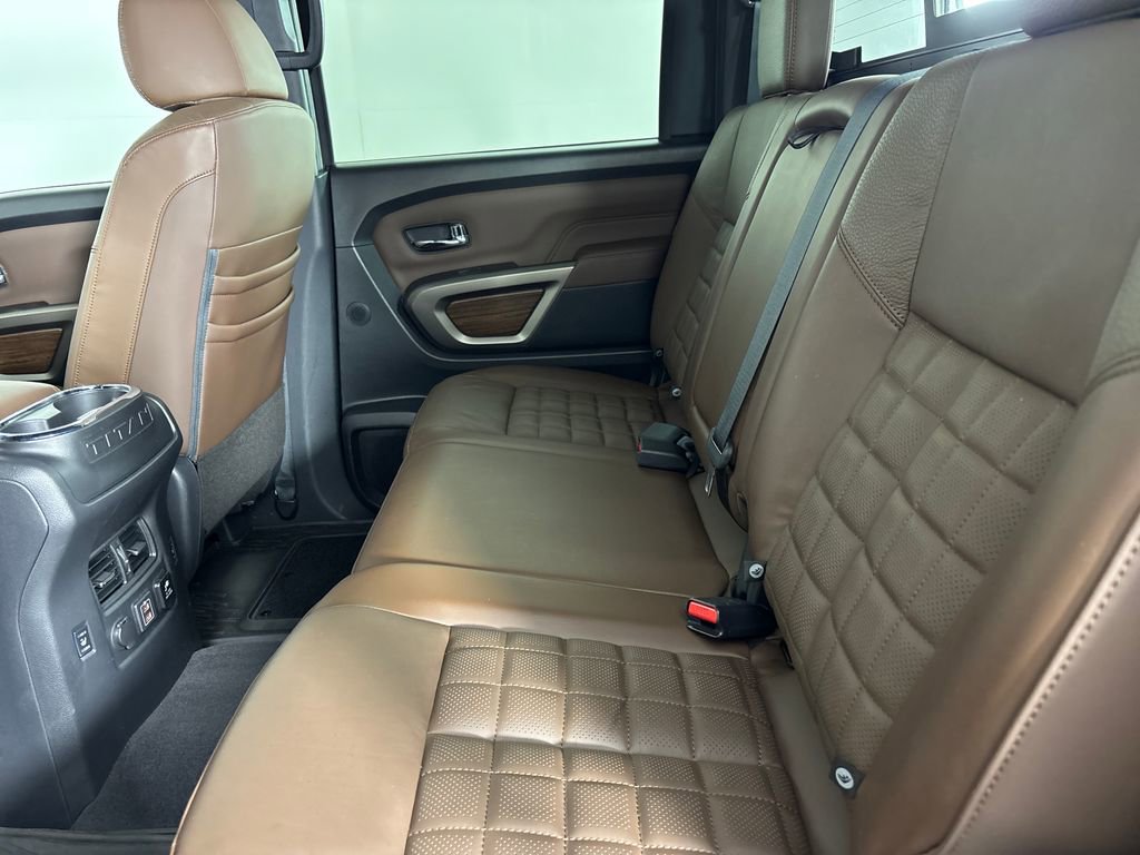 Used 2021 Nissan Titan Platinum Reserve w/ Moonroof Package image 32