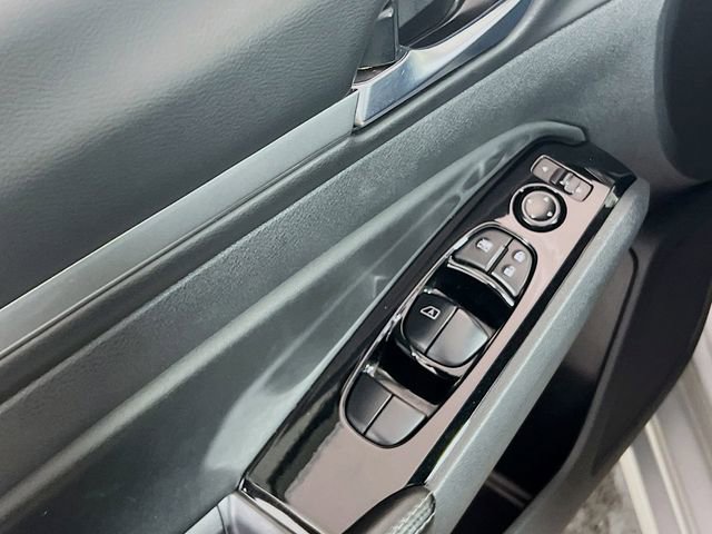 Used 2023 Nissan Altima 2.5 SV image 17