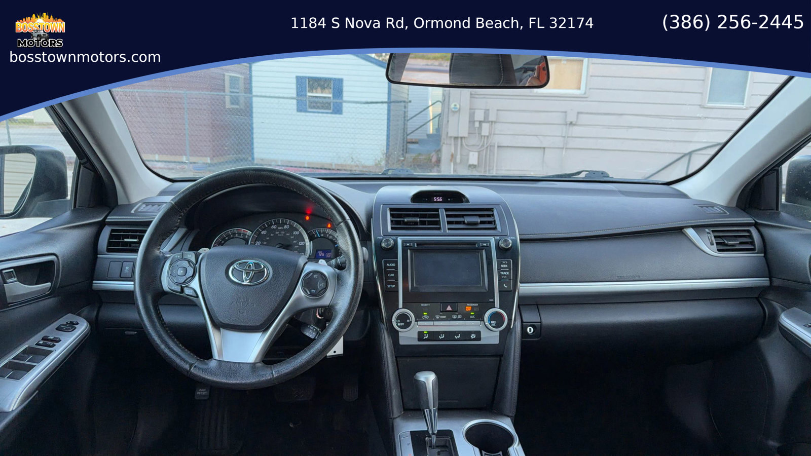 Used 2014 Toyota Camry L image 9