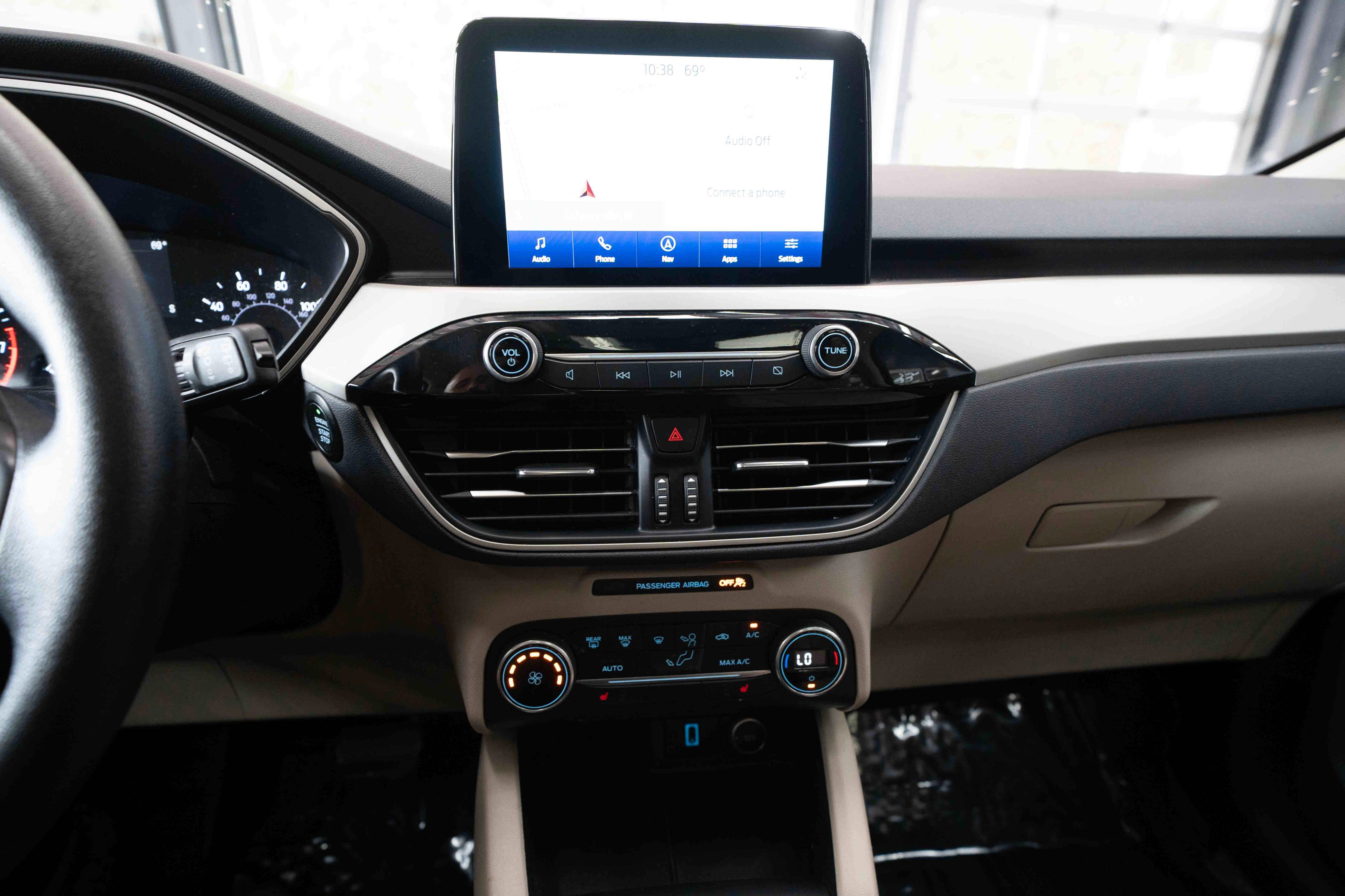 Used 2020 Ford Escape SE FWD image 17
