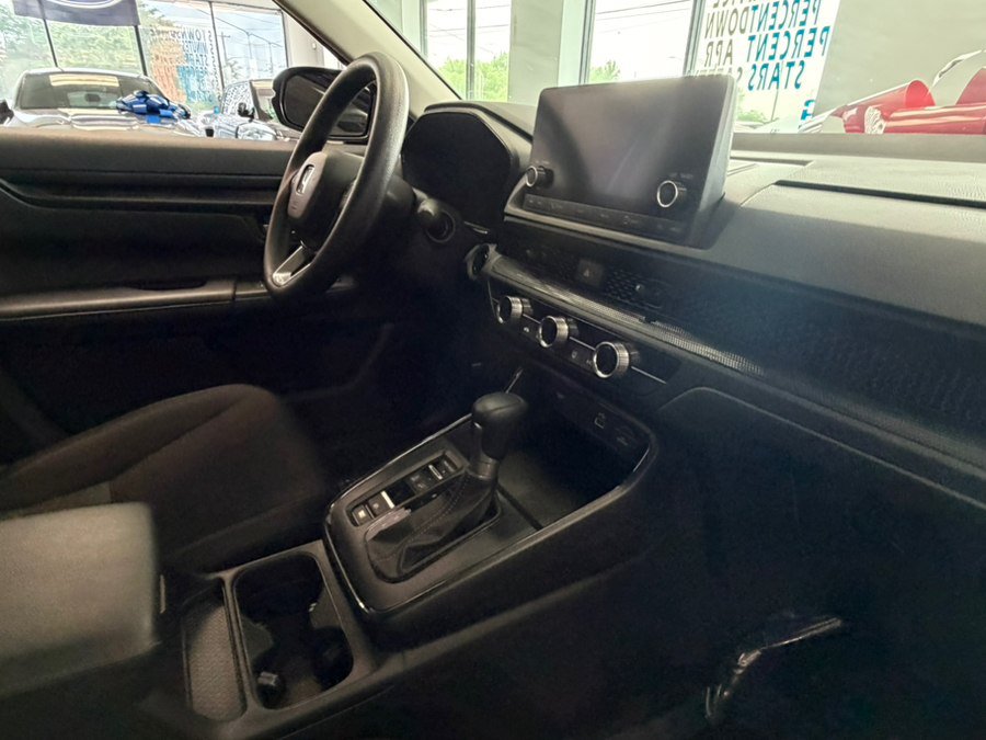 Used 2025 Honda CR-V LX image 40