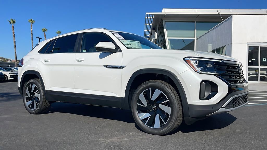 New 2026 Volkswagen Atlas Cross Sport SE FWD image 1