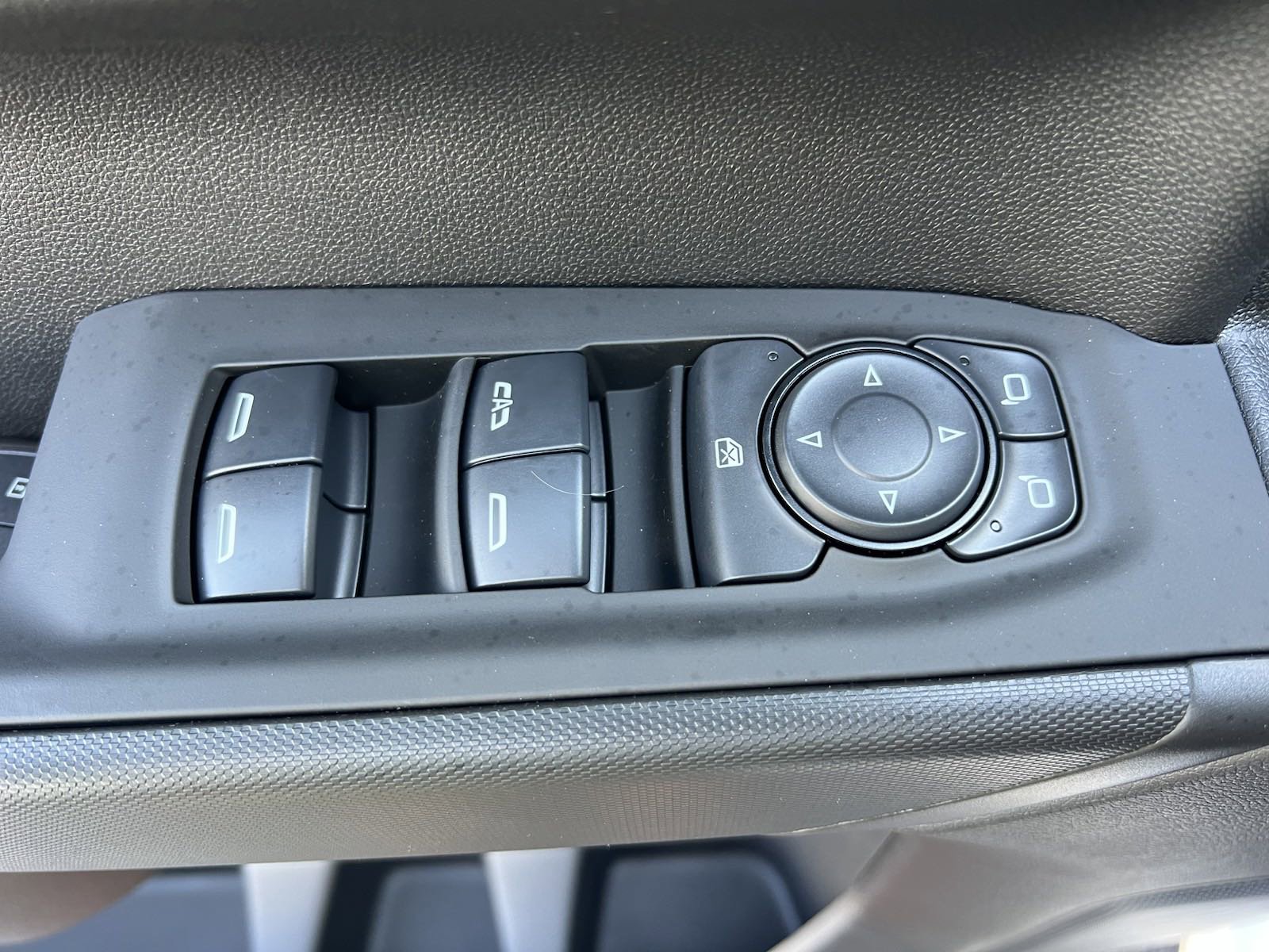 New 2025 Chevrolet Silverado 1500 W/T w/ WT Value Package image 15