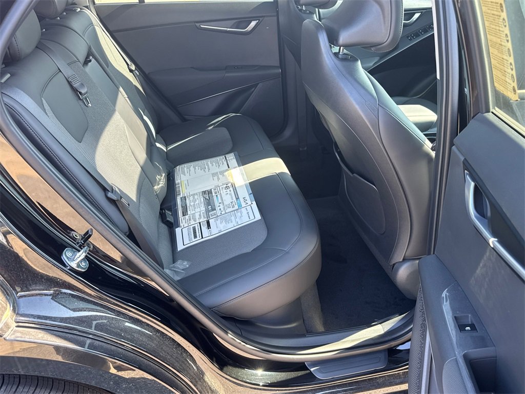 New 2024 Kia Niro EX Touring image 15