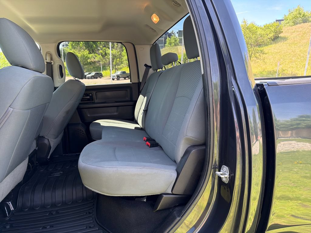 Used 2018 RAM 3500 Tradesman w/ Chrome Appearance Group AWD/4WD image 22
