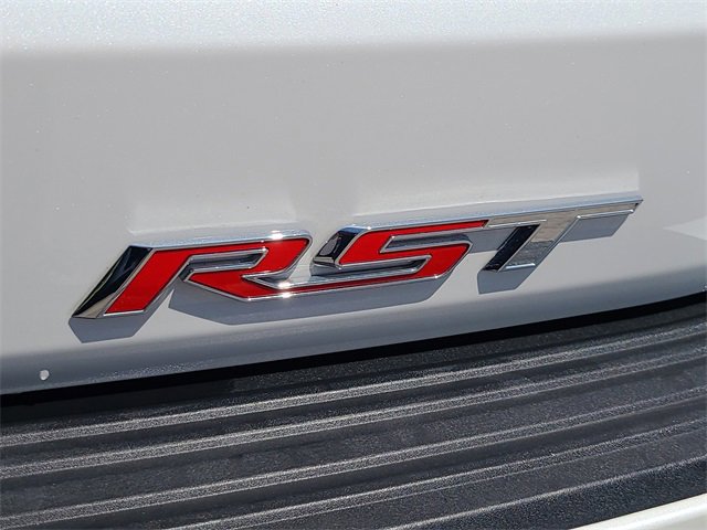 Used 2025 Chevrolet Suburban RST image 10