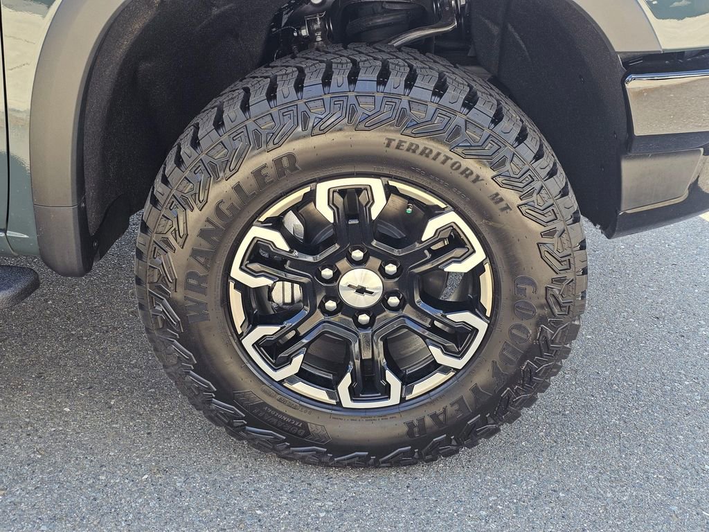 New 2026 Chevrolet Silverado 1500 ZR2 AWD/4WD image 9