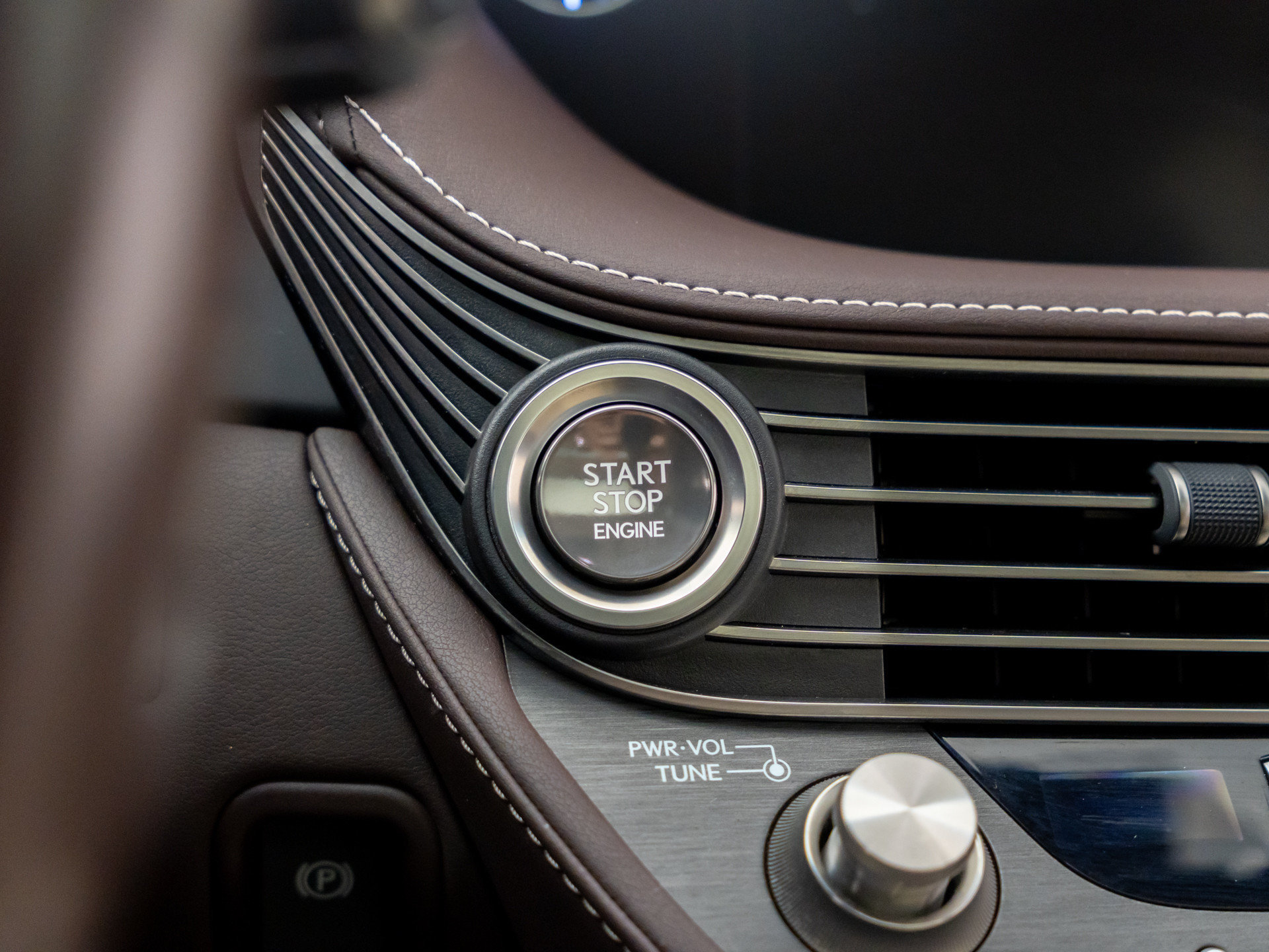Used 2020 Lexus LS 500 AWD w/ Interior Upgrade Package image 18