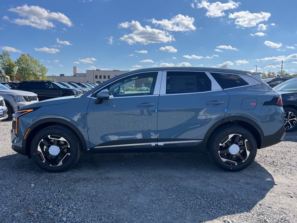 New 2026 Kia Sportage S image 2