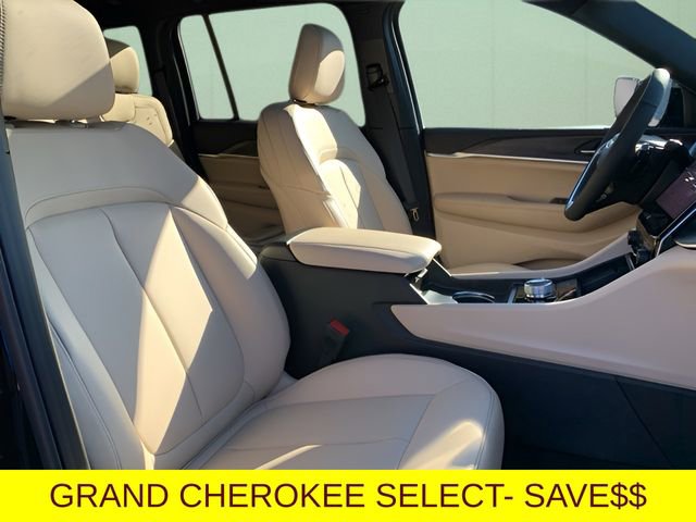 New 2025 Jeep Grand Cherokee Limited w/ Black Appearance Package image 32