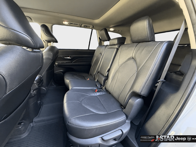 Used 2024 Toyota Grand Highlander FWD image 25