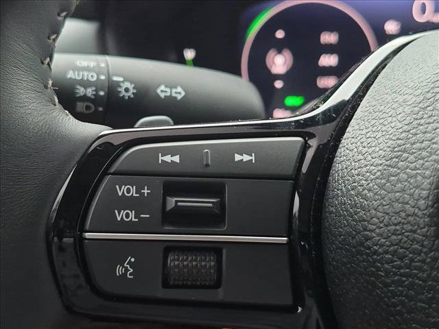Used 2025 Honda Accord Touring image 11