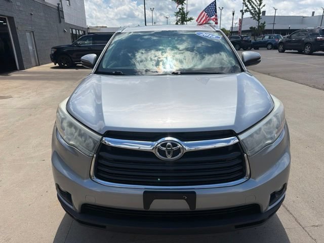 Used 2015 Toyota Highlander XLE AWD/4WD image 2