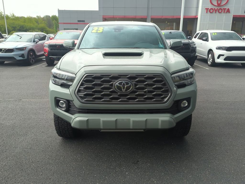 Used 2023 Toyota Tacoma TRD Sport w/ Black Out Package (TMS) AWD/4WD image 3