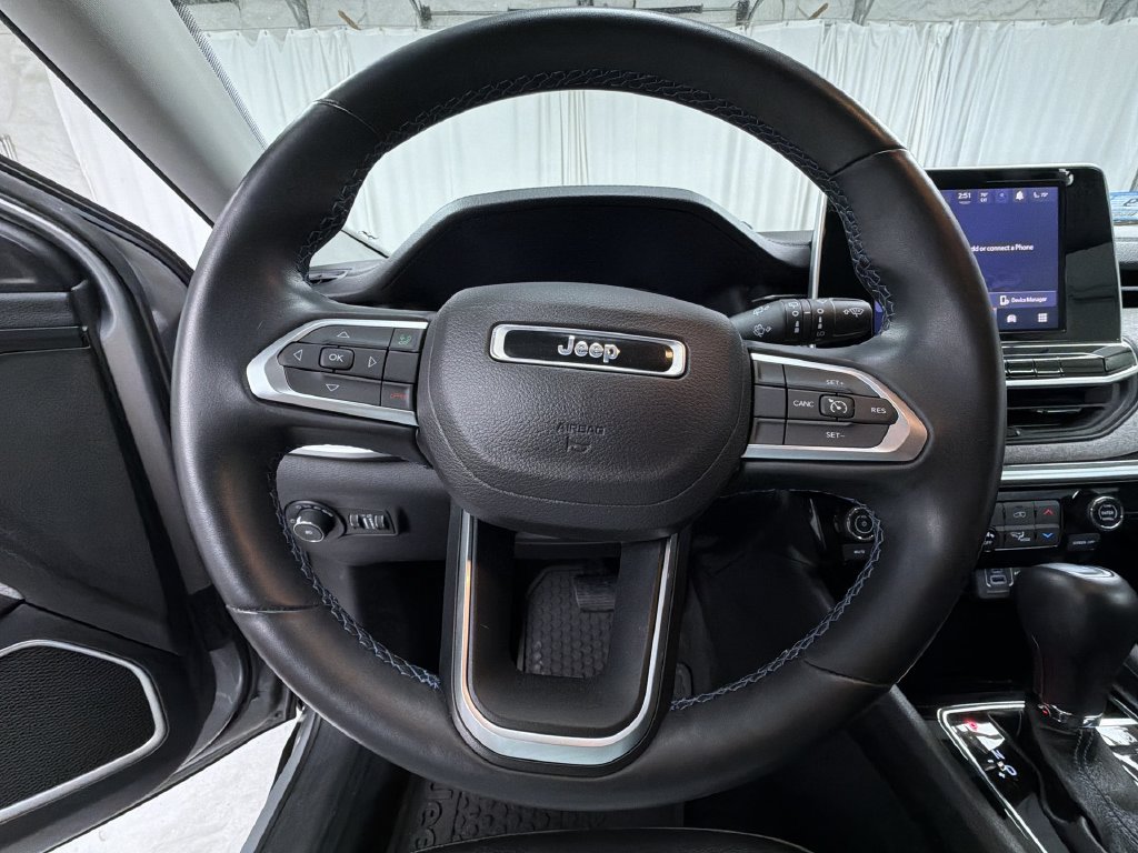 Used 2022 Jeep Compass Latitude w/ Convenience Group AWD/4WD image 25