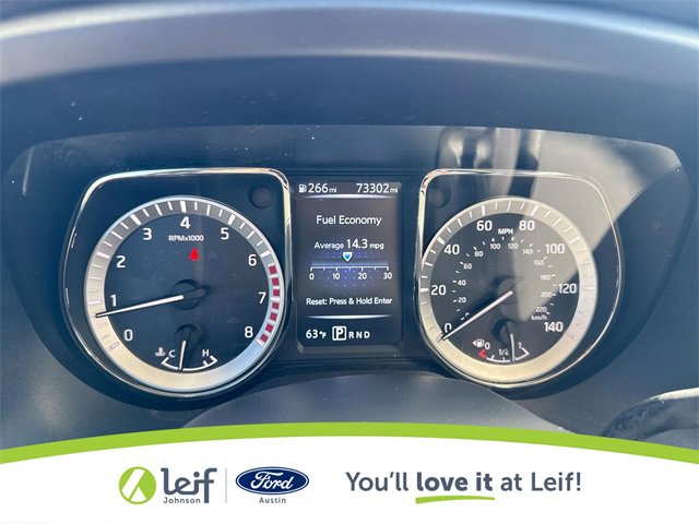 Used 2017 Nissan Titan SV image 14