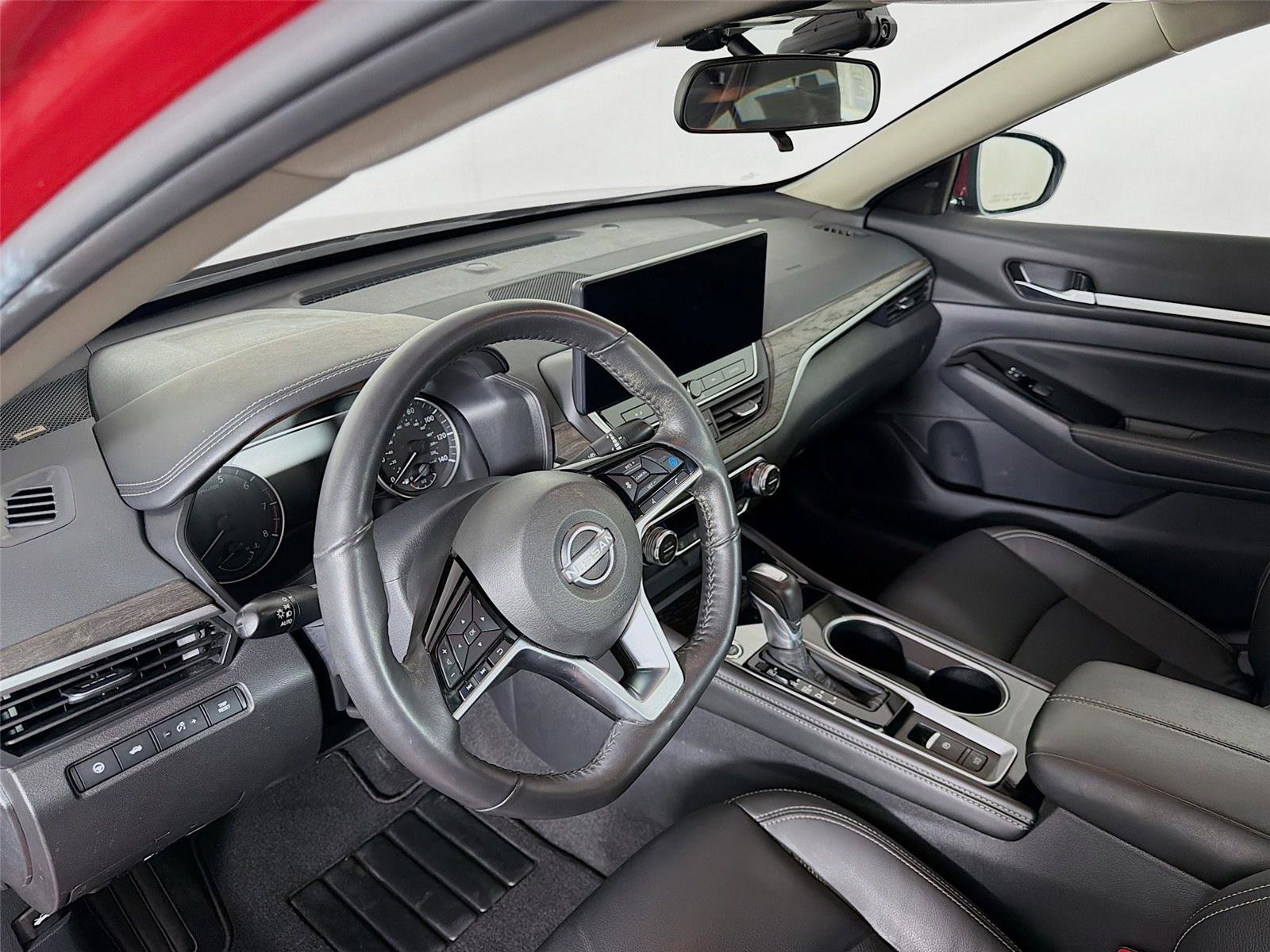 Used 2025 Nissan Altima 2.5 SL image 9