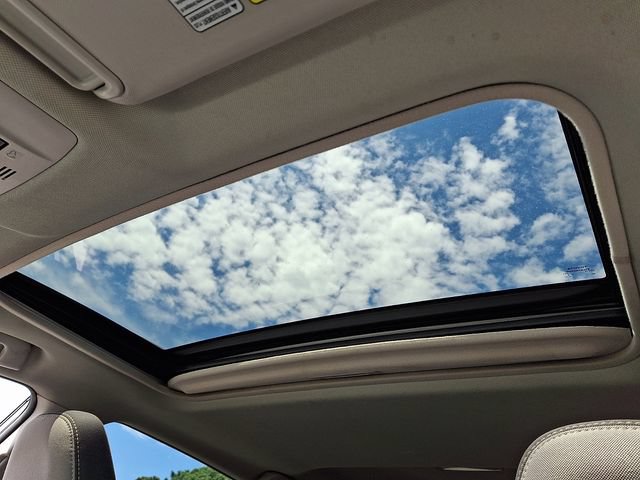 Used 2014 Toyota RAV4 XLE AWD/4WD image 17