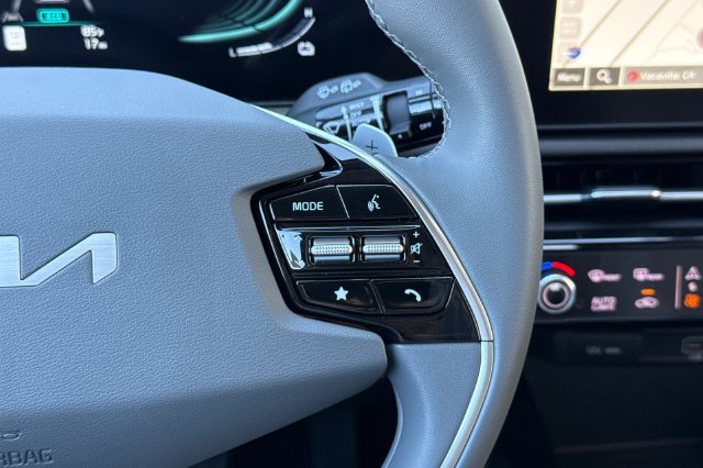 New 2026 Kia Niro EX FWD image 31