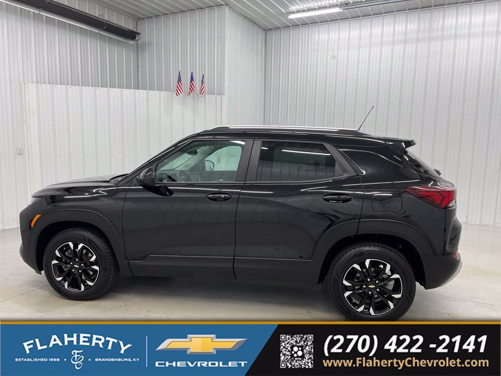 Used 2023 Chevrolet TrailBlazer LT w/ Convenience Package AWD/4WD image 5