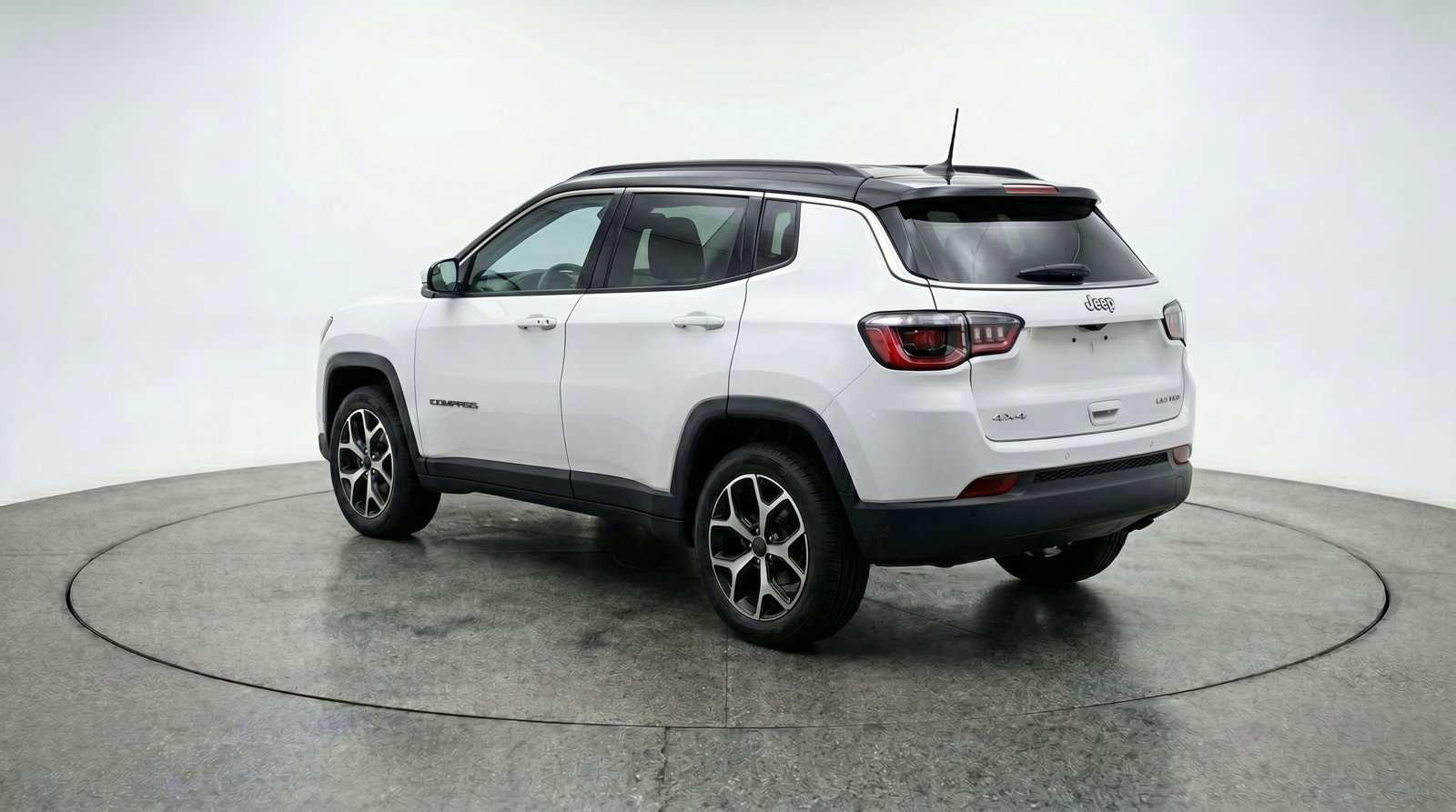 Used 2025 Jeep Compass Limited image 6