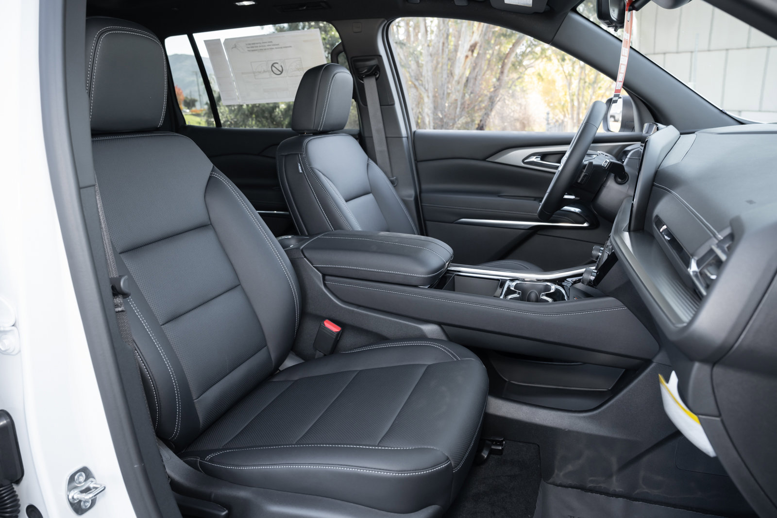 New 2026 Chevrolet Traverse LT image 40