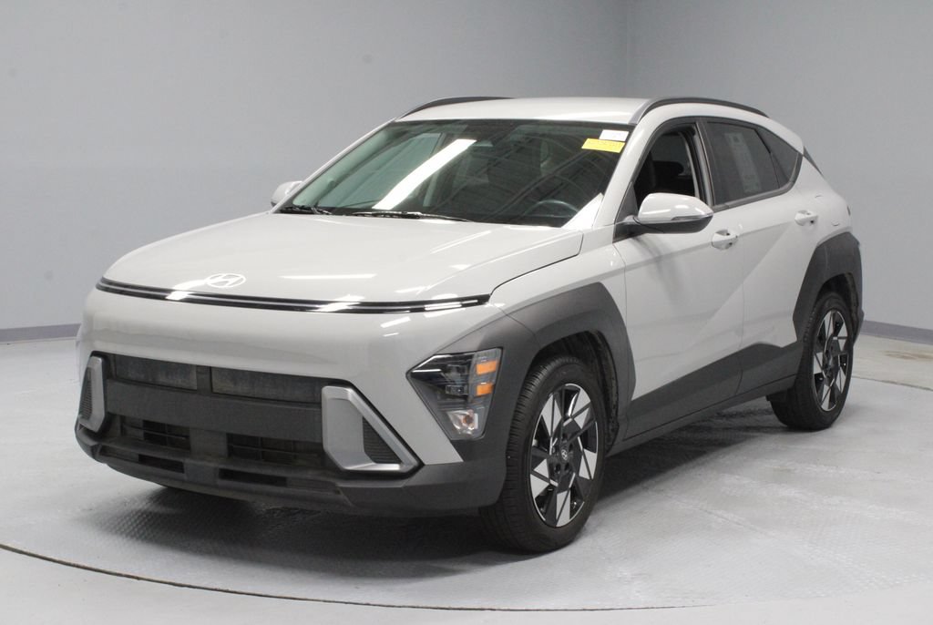 Used 2025 Hyundai Kona SEL FWD image 6