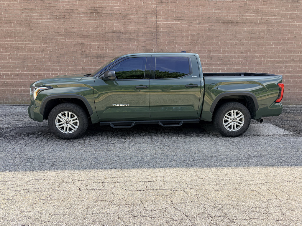 Used 2022 Toyota Tundra SR5 AWD/4WD image 2