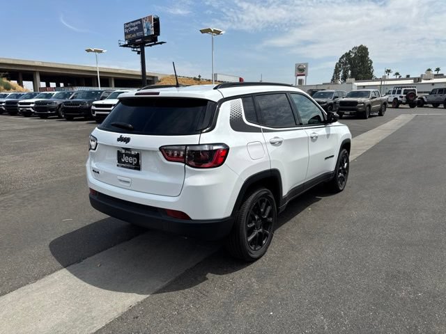 New 2026 Jeep Compass Latitude AWD/4WD image 5
