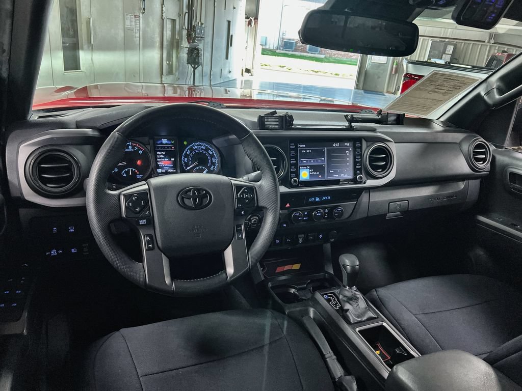 Used 2023 Toyota Tacoma TRD Off-Road w/ Advanced Technology Package AWD/4WD image 20