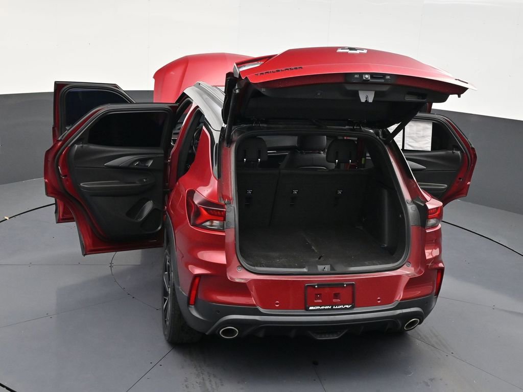 Used 2021 Chevrolet TrailBlazer RS w/ Sun and Liftgate Package image 32