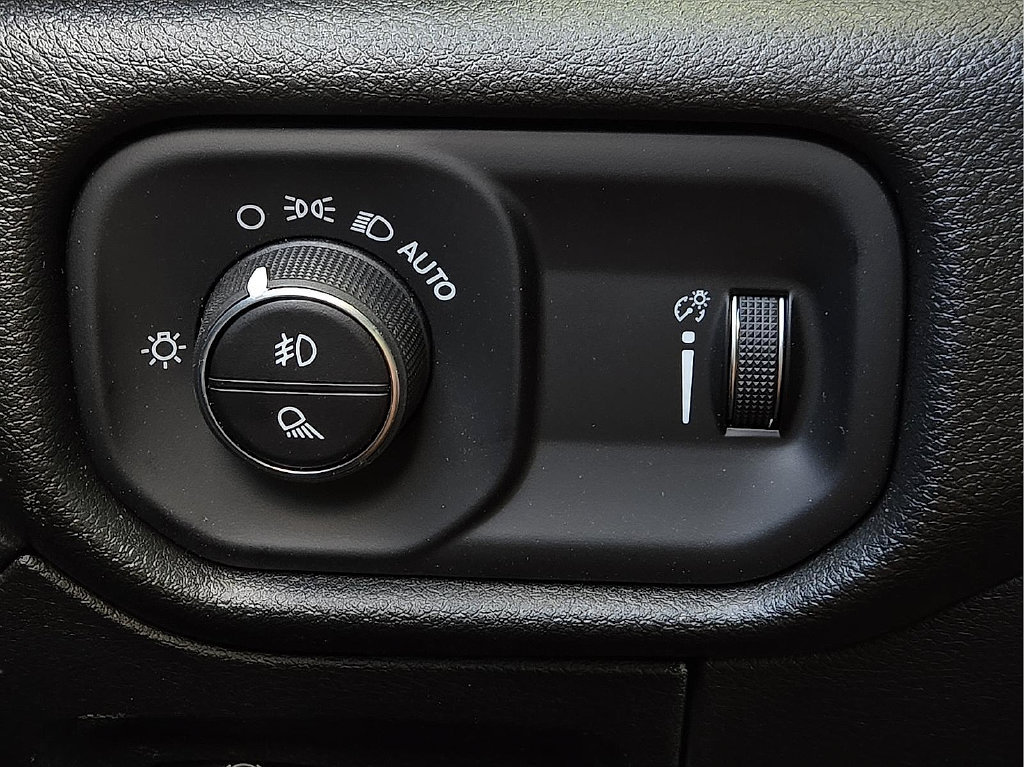 New 2026 RAM 1500 Warlock AWD/4WD image 17