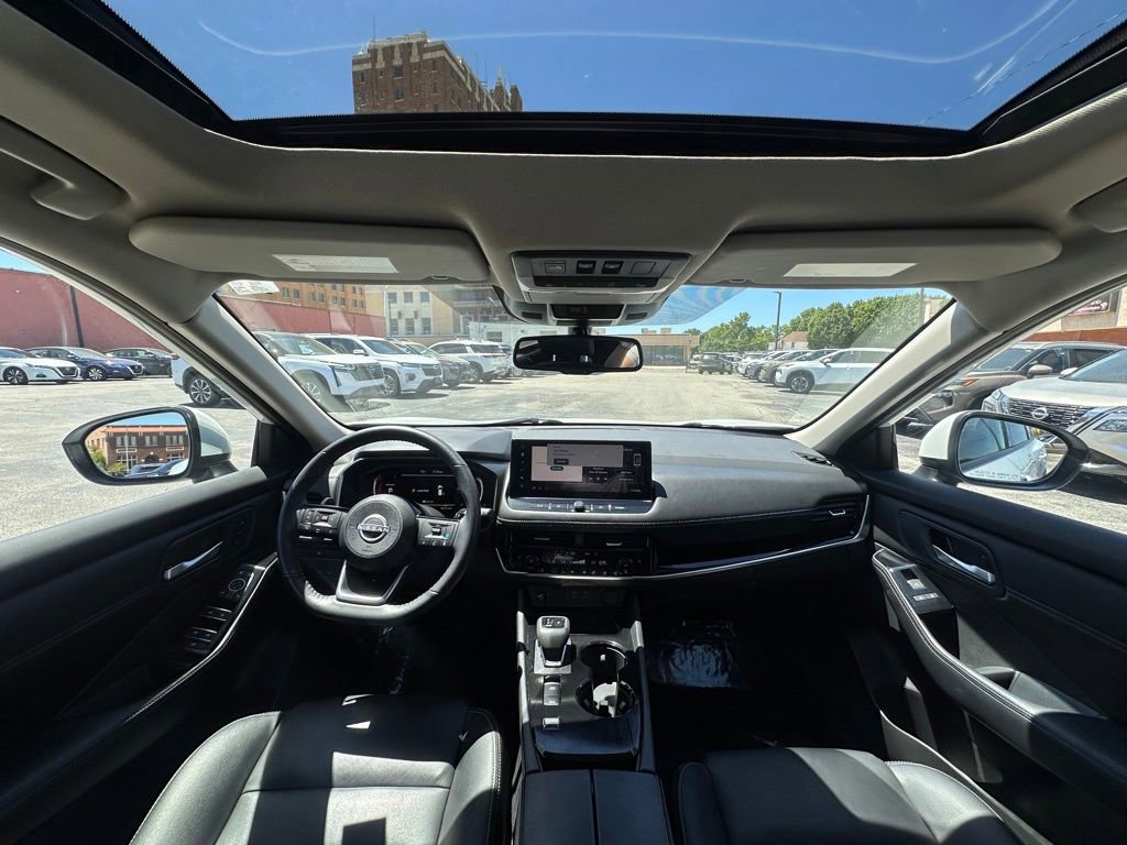 Certified 2024 Nissan Rogue SL w/ SL Premium Package FWD image 18