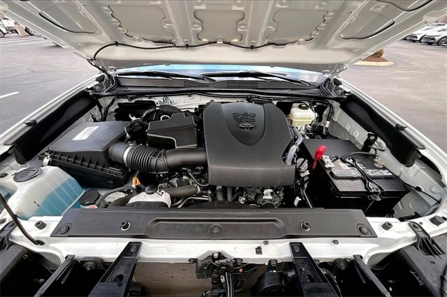 Used 2022 Toyota Tacoma TRD Off-Road image 10