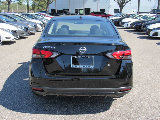 Certified 2025 Nissan Versa S w/ Trunk Package image 4
