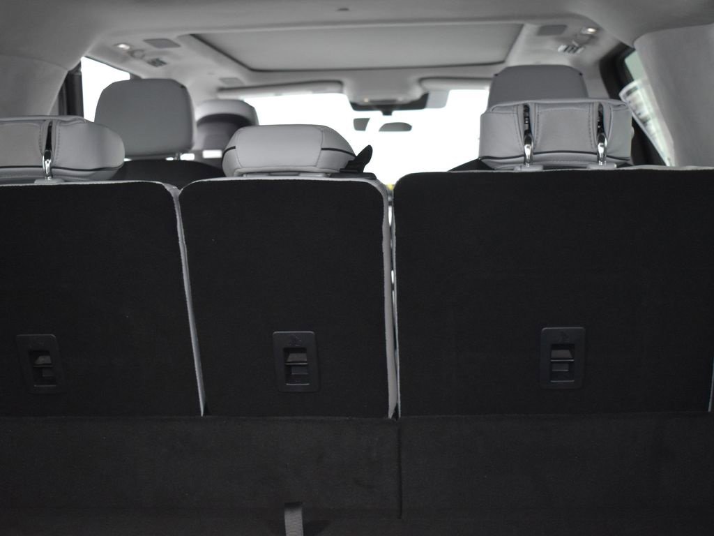 New 2026 Lincoln Navigator L Black Label image 13