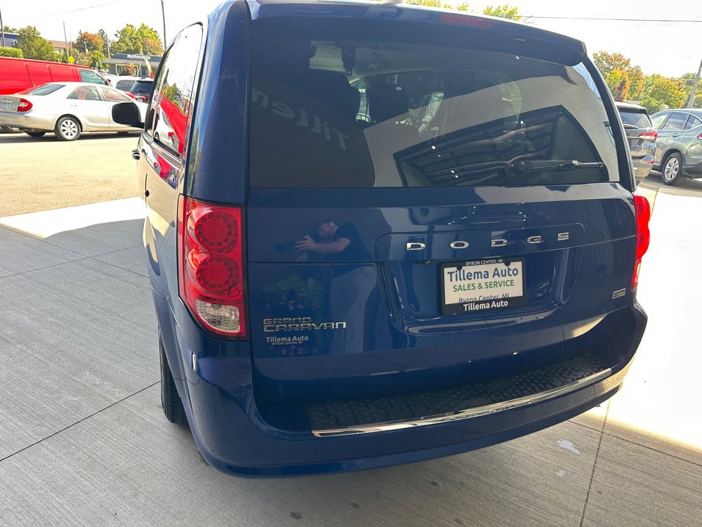 Used 2018 Dodge Grand Caravan SE w/ UConnect Hands-Free Group FWD image 5